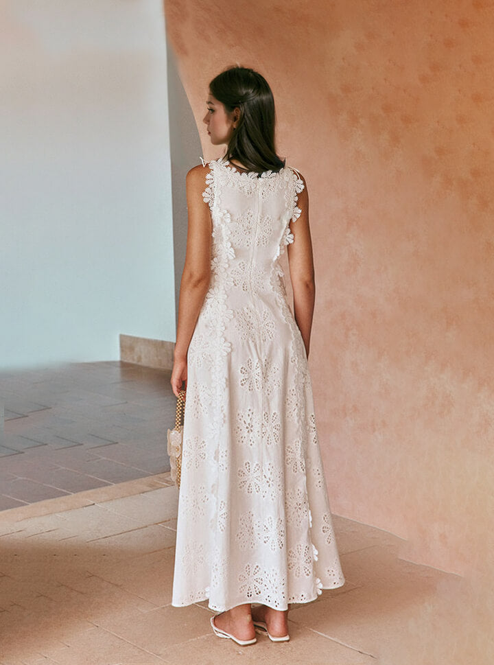 ISLA – LACE-TRIMMED FITTED MIDI DRESS