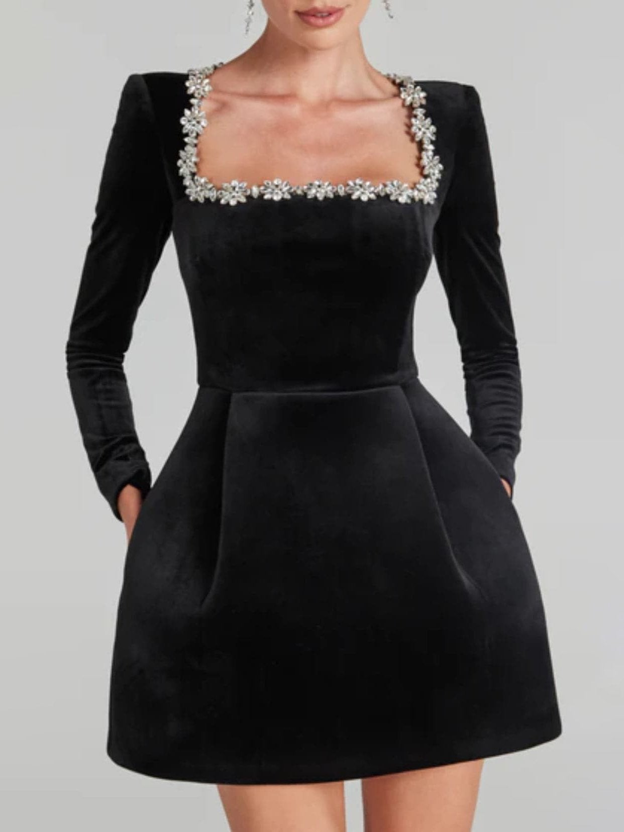 MARIBEL – PEARL-TRIMMED EVERYDAY FITTED DRESS
